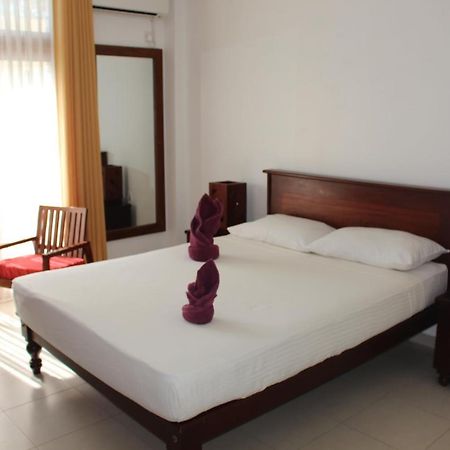Villa Kapuru Negombo Eksteriør bilde