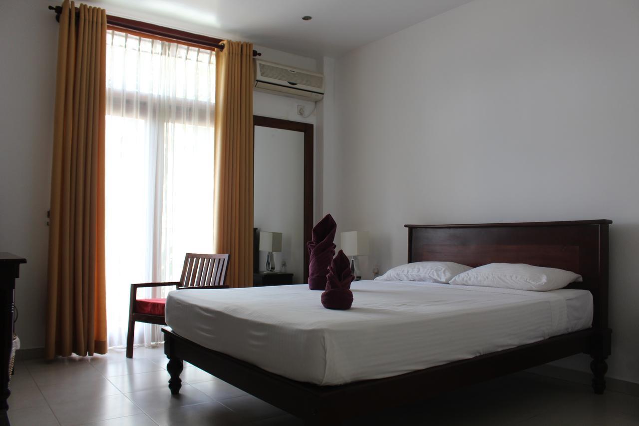Villa Kapuru Negombo Eksteriør bilde