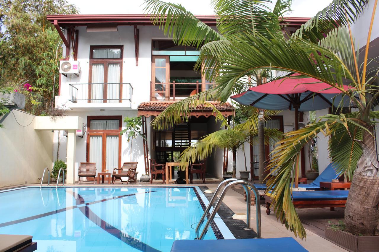 Villa Kapuru Negombo Eksteriør bilde