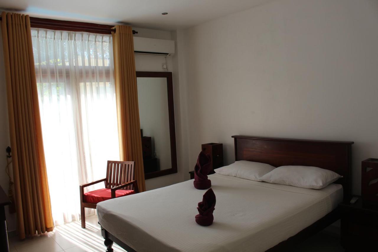 Villa Kapuru Negombo Eksteriør bilde